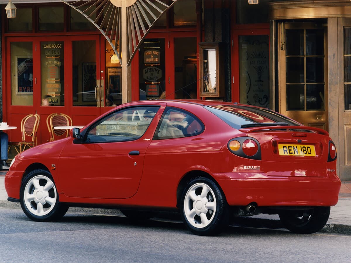 Renault Megane I — 3/4 arxadan