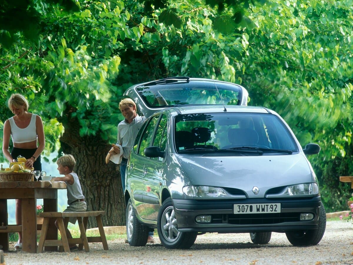 Renault Scenic I — Öndən