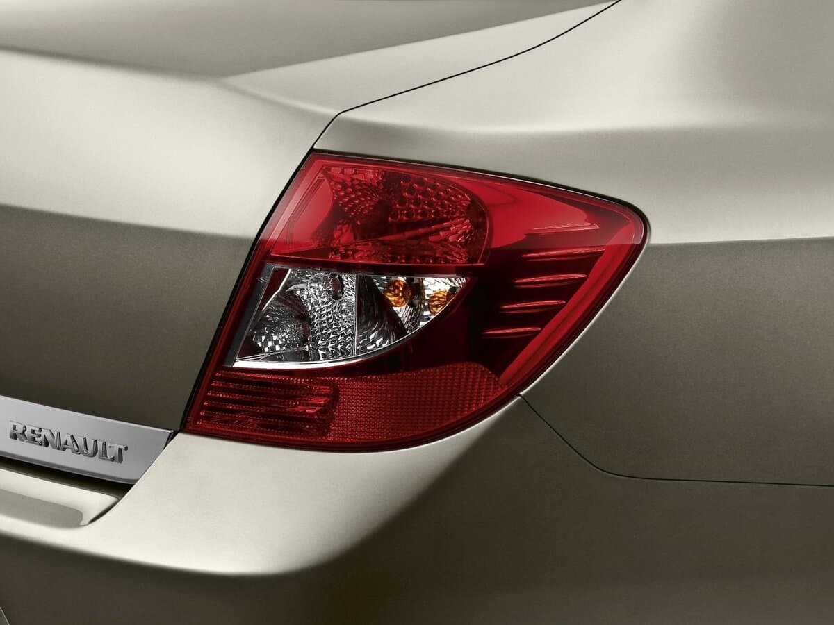 Renault Symbol ll — Detal