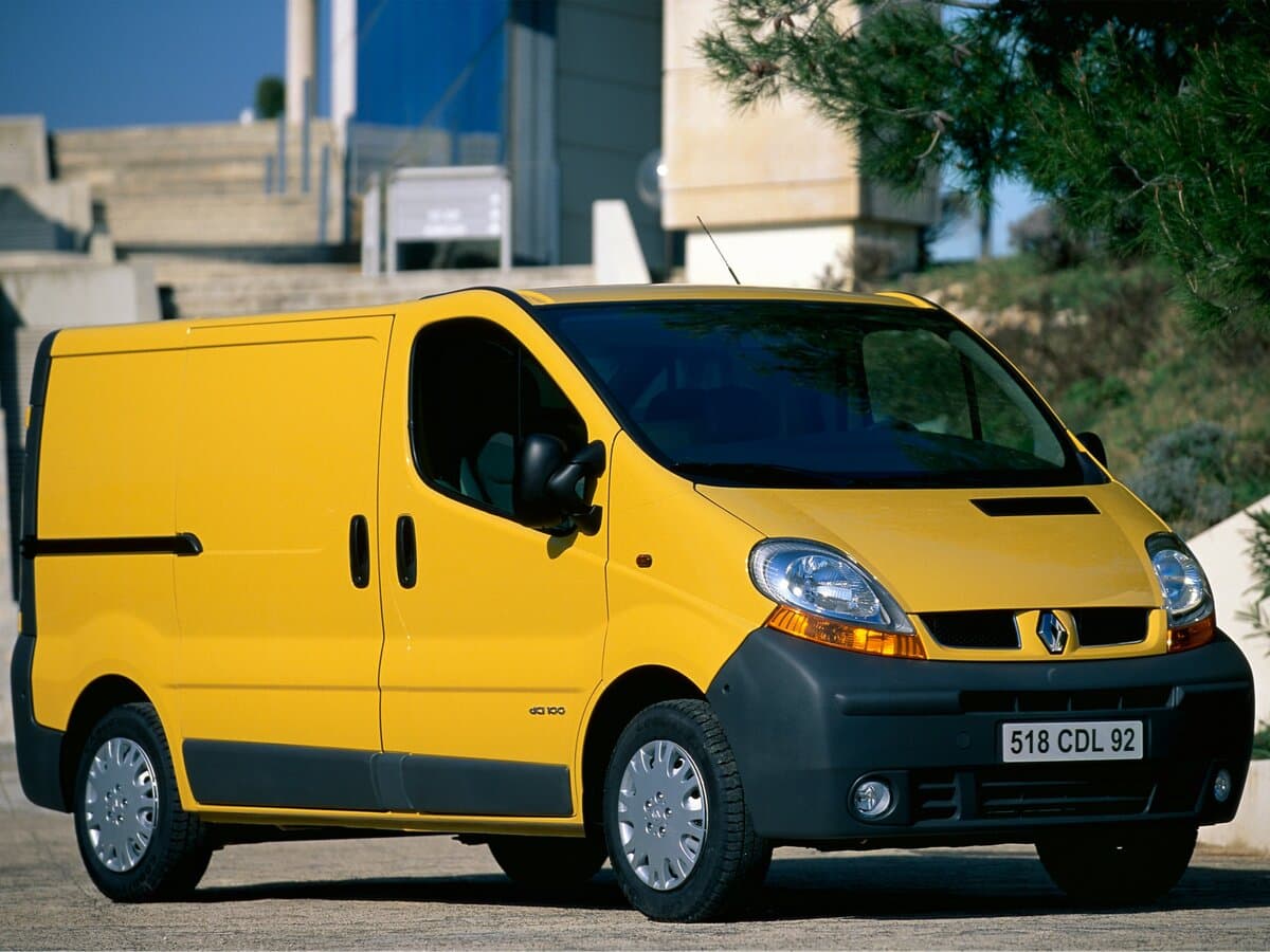 Renault Trafic II — Əsas şəkil