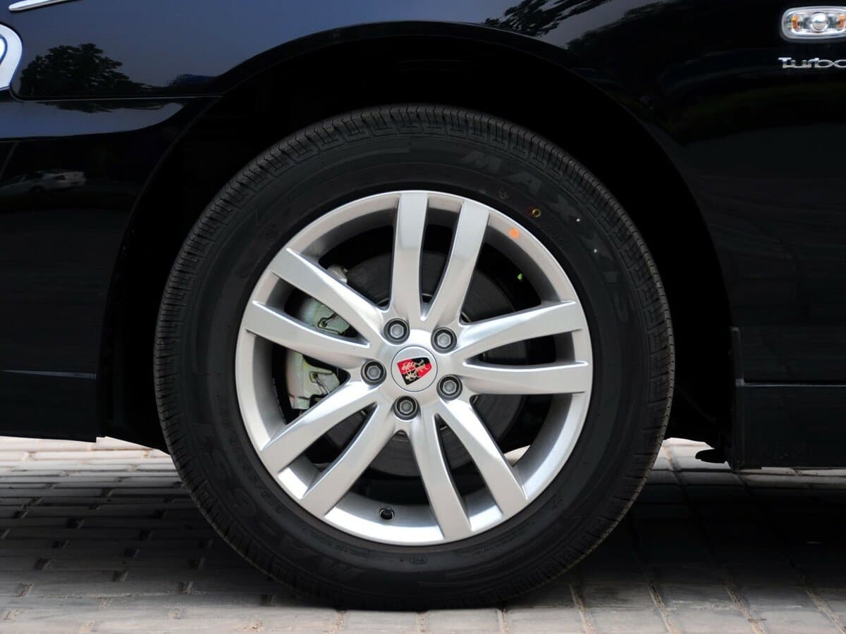 Roewe 750 2006 – 2016 — Təkər