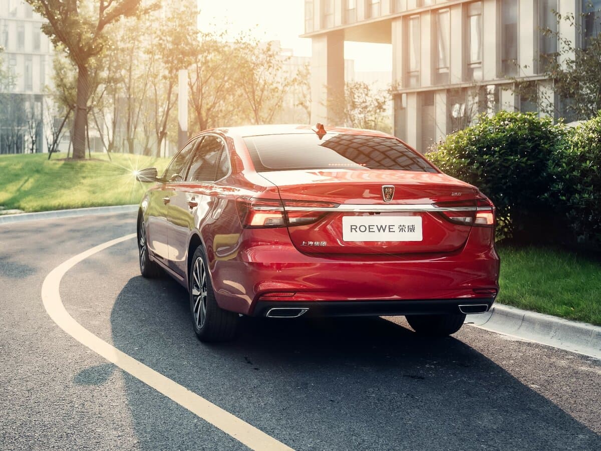 Roewe i6 I — 3/4 arxadan