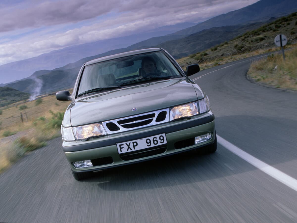 Saab 9-3 I — Öndən