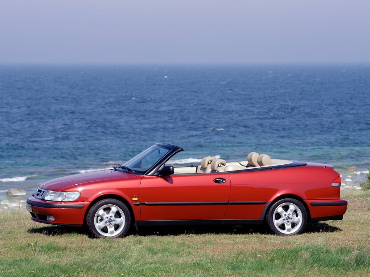 Saab 9-3 I — Yandan