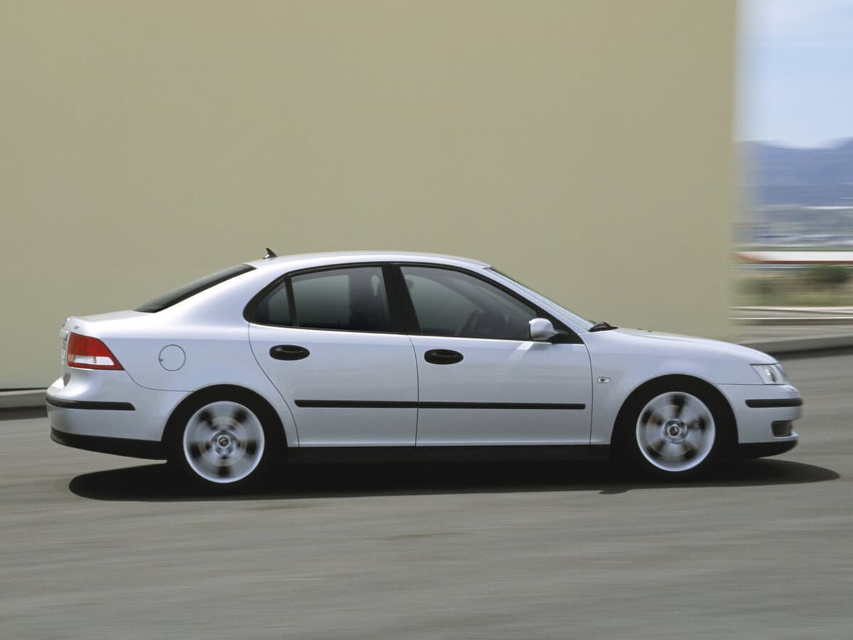 Saab 9-3 II — Yandan