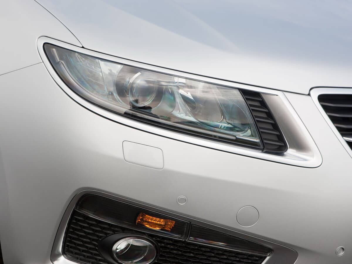 Saab 9-5 II — Fara