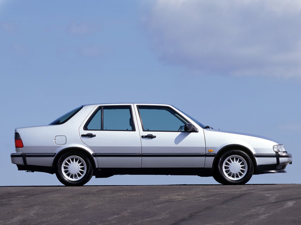 Saab 9000 I Restayling — Yandan