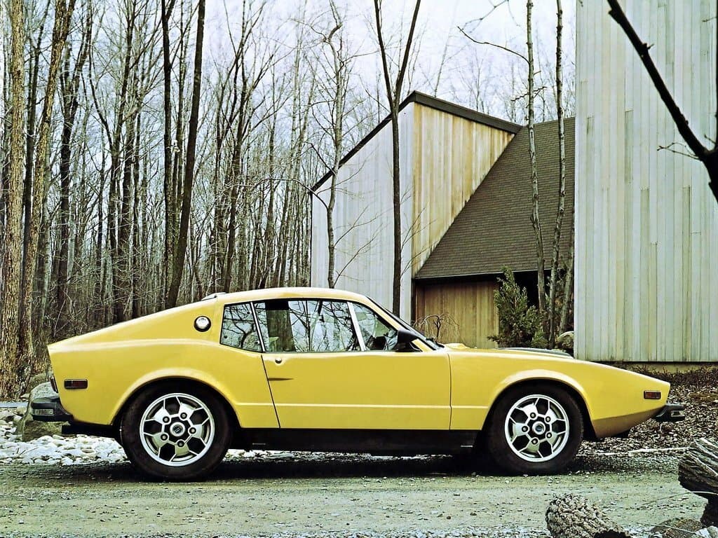 Saab Sonett III — Yandan