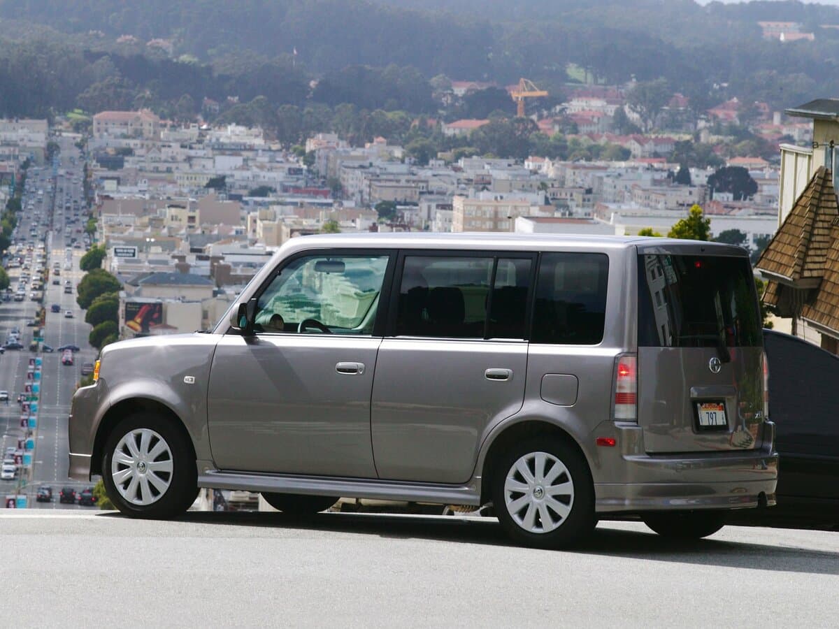 Scion xB I — 3/4 arxadan