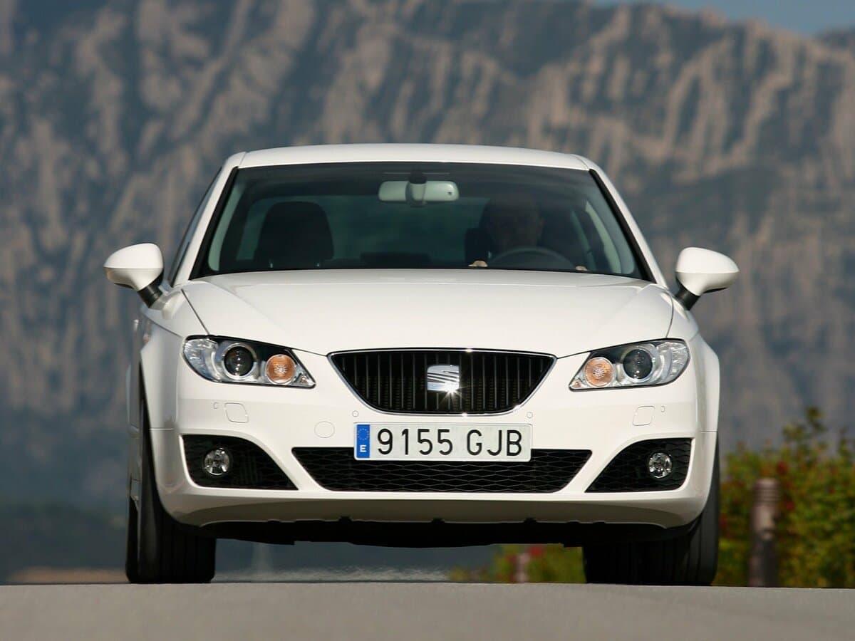 SEAT Exeo 2008 – 2013 — Öndən