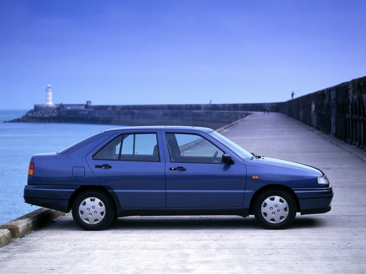 SEAT Toledo I — Yandan