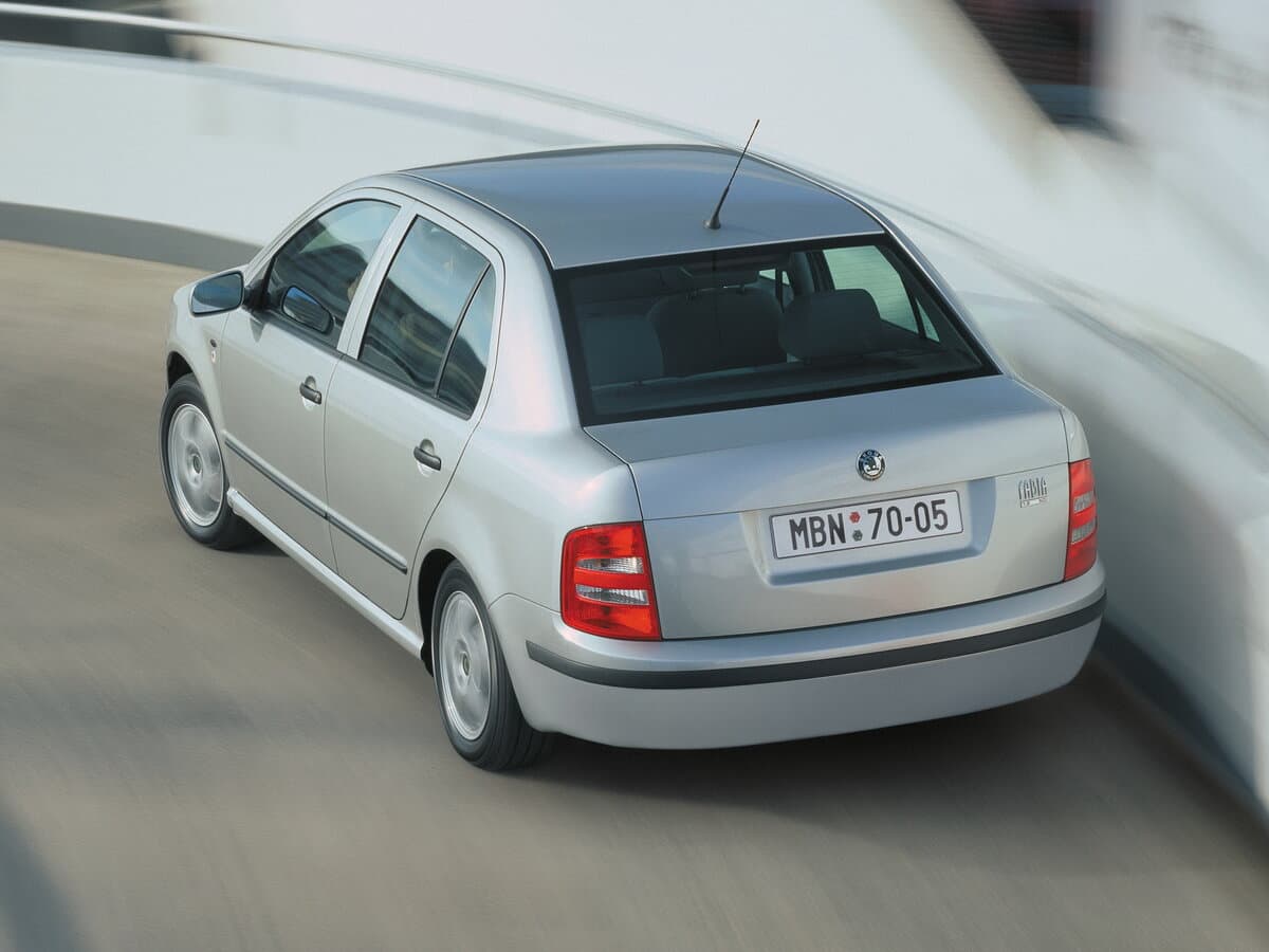 Skoda Fabia I — 3/4 arxadan