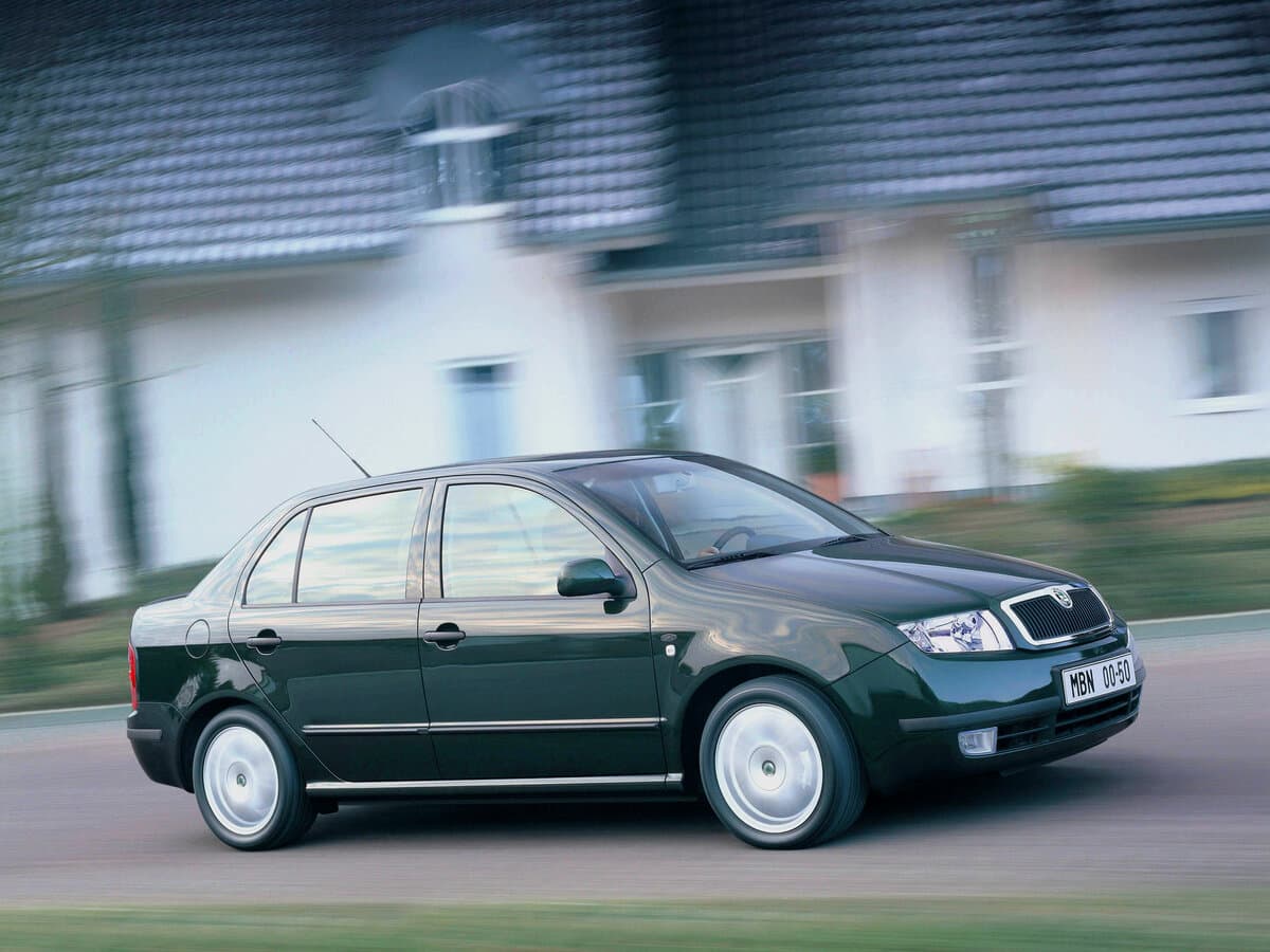 Skoda Fabia I — Yandan