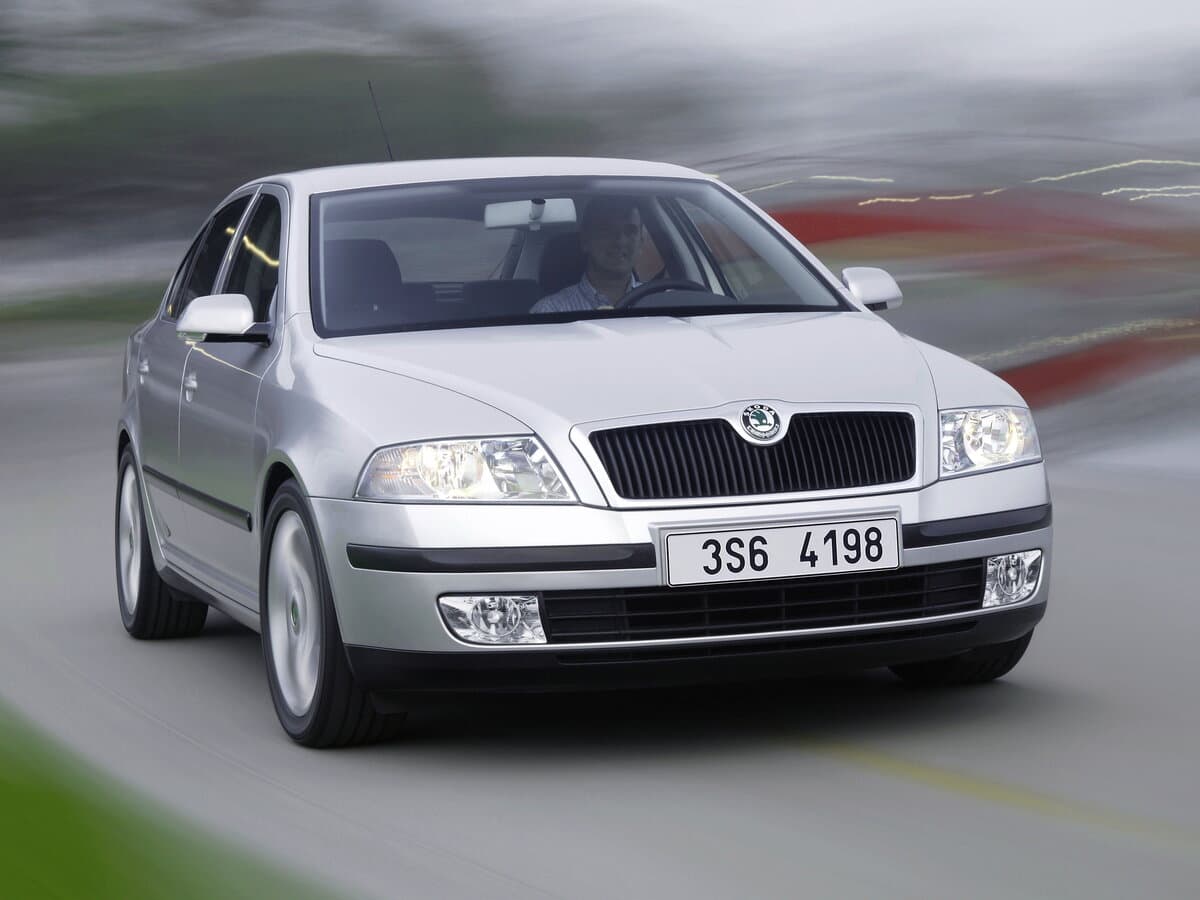 Skoda Octavia II (A5) — Öndən