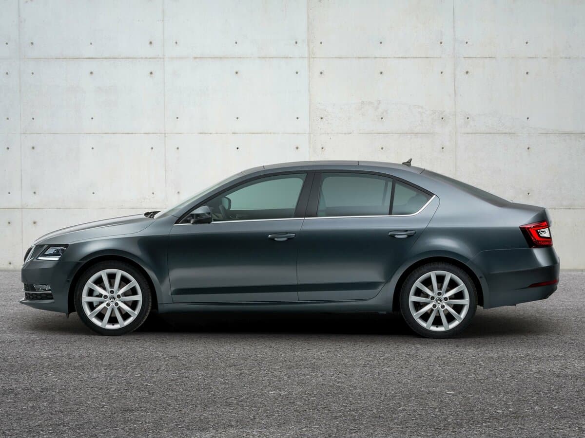 Skoda Octavia III (A7) Restayling — Yandan