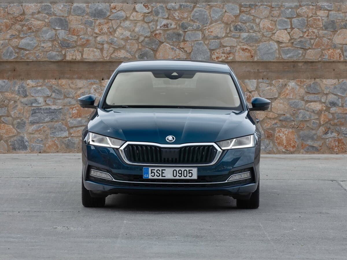 Skoda Octavia IV (A8) — Öndən