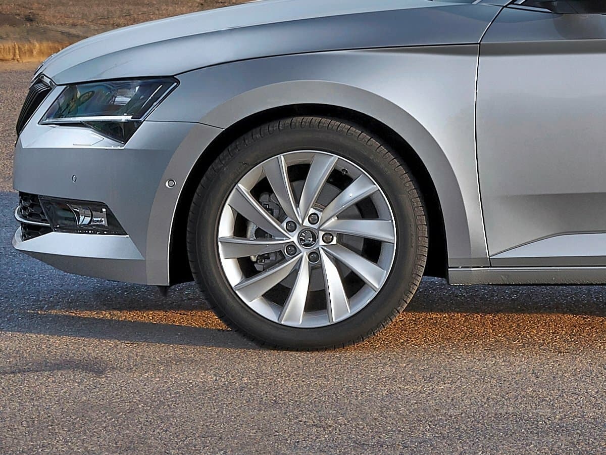 Skoda Superb III — Təkər