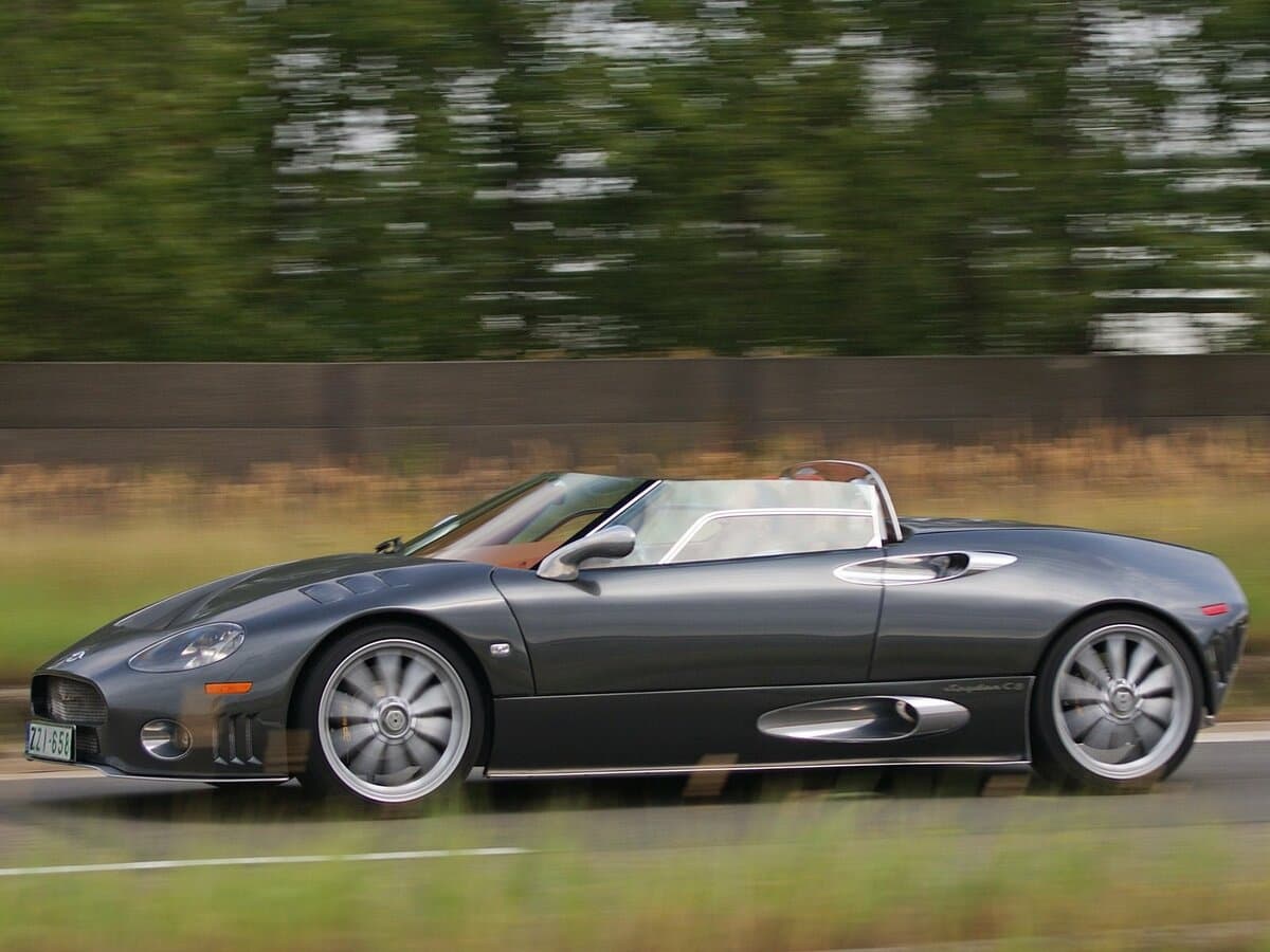 Spyker C8 I — Yandan