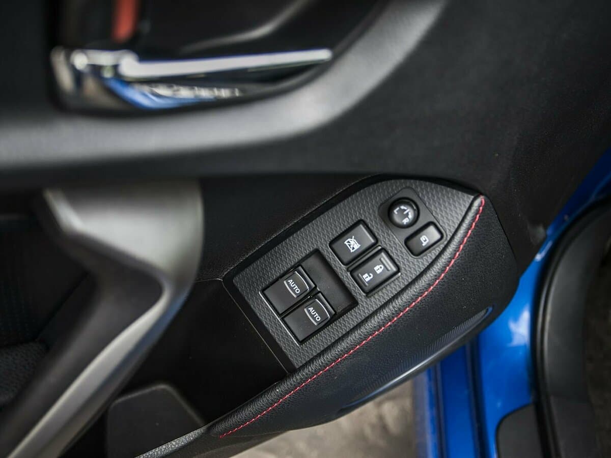 Subaru BRZ I — Qapı