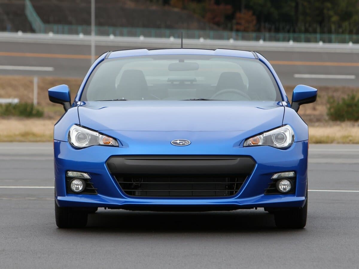 Subaru BRZ I — Öndən