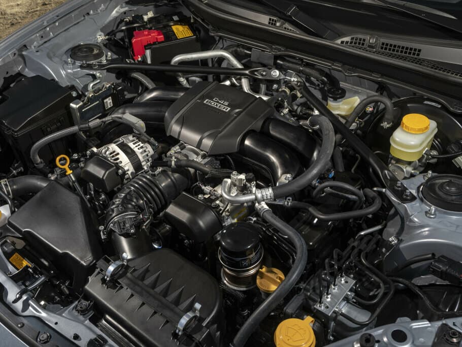 Subaru BRZ II — Salon, arxadan