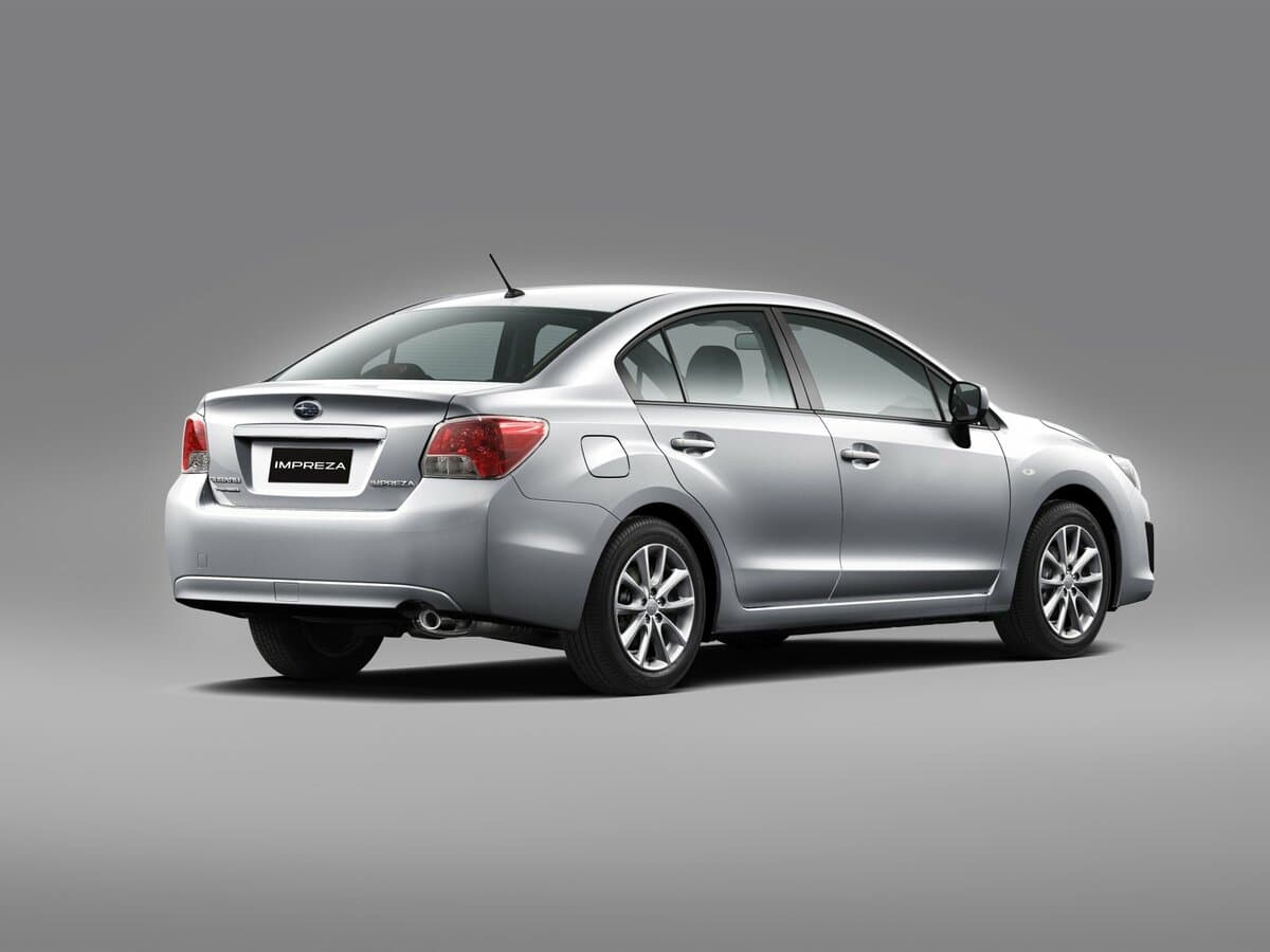 Subaru Impreza IV — 3/4 arxadan
