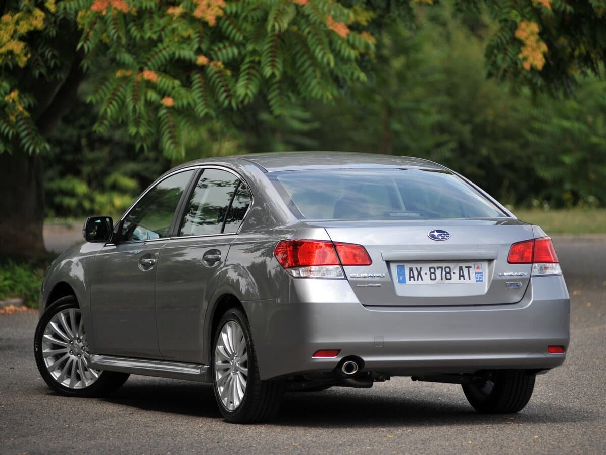 Subaru Legacy V — 3/4 arxadan
