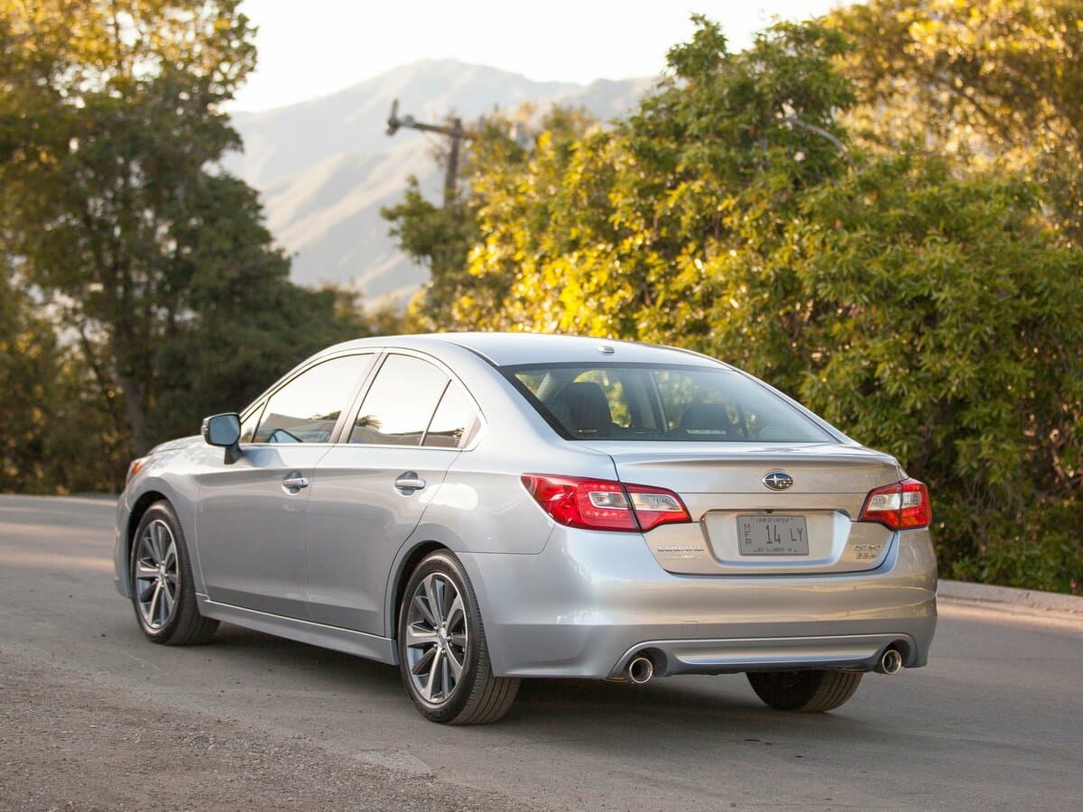 Subaru Legacy VI — 3/4 arxadan