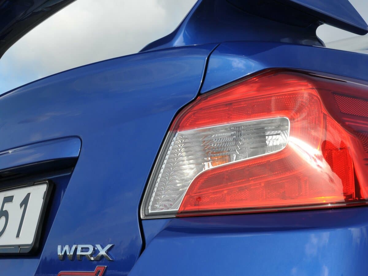 Subaru WRX STi I — Detal