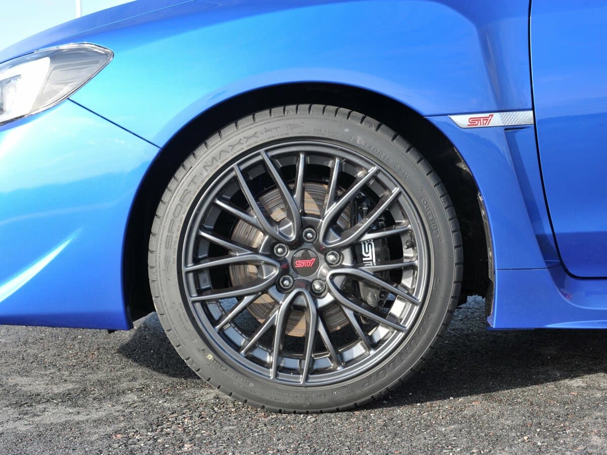 Subaru WRX STi I — Təkər