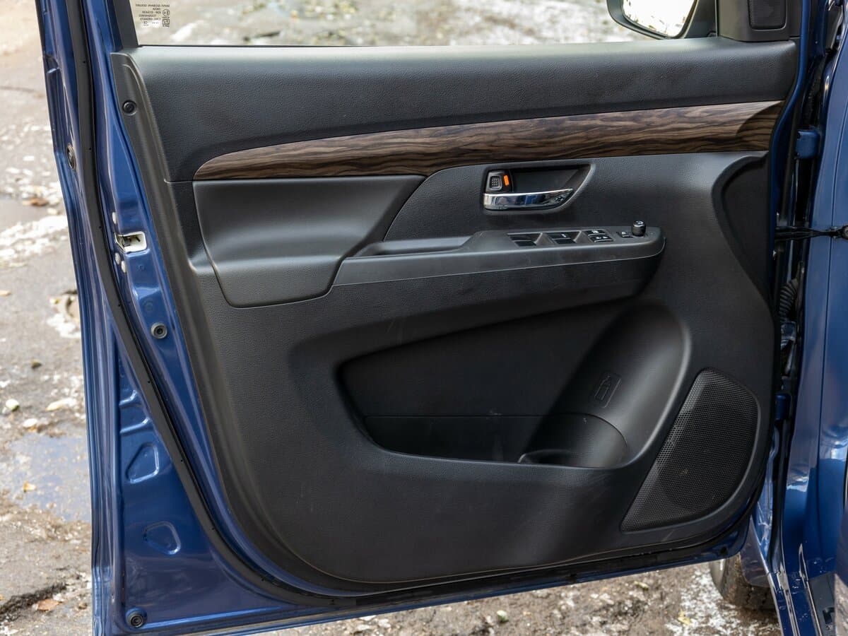 Suzuki Ertiga II — Qapı