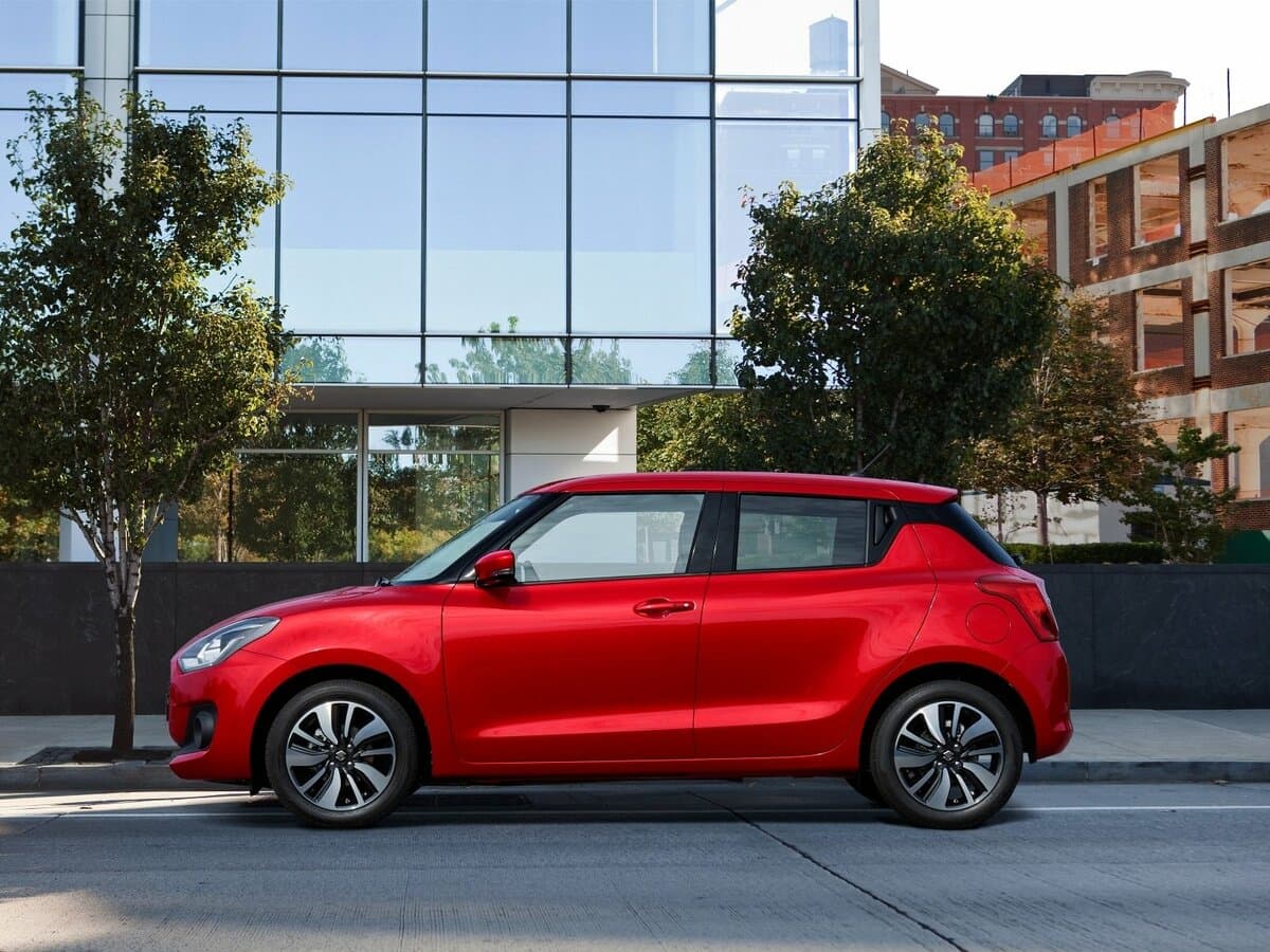 Suzuki Swift V — Yandan