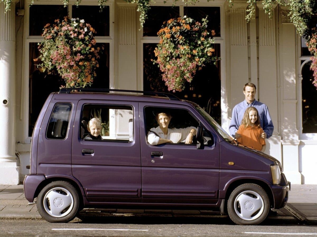 Suzuki Wagon R I — Yandan