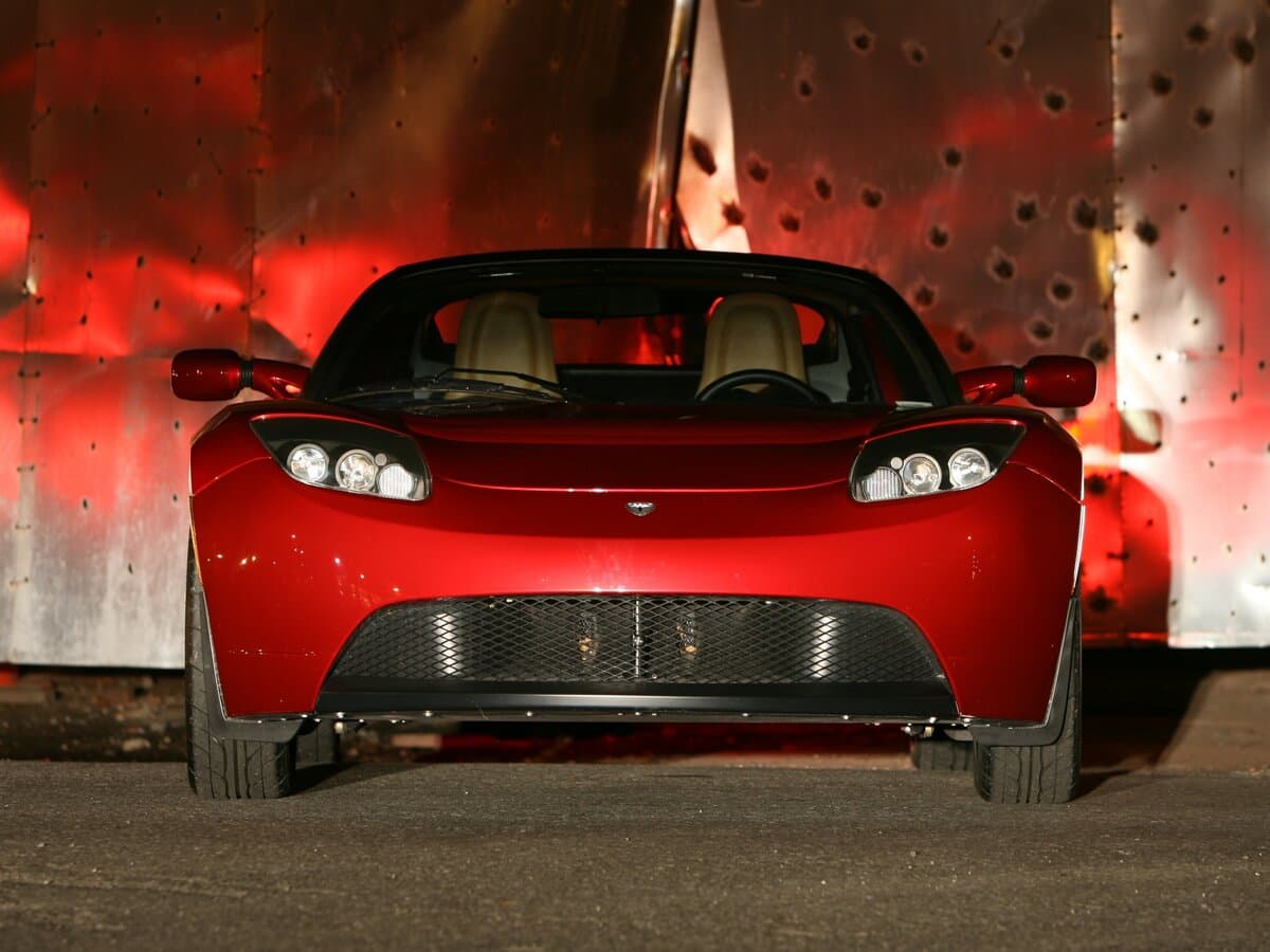 Tesla Roadster I — Öndən