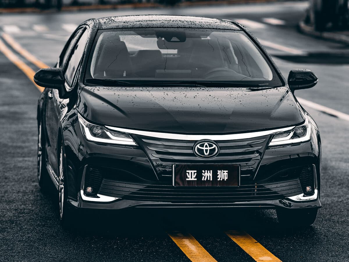 Toyota Allion III — Öndən
