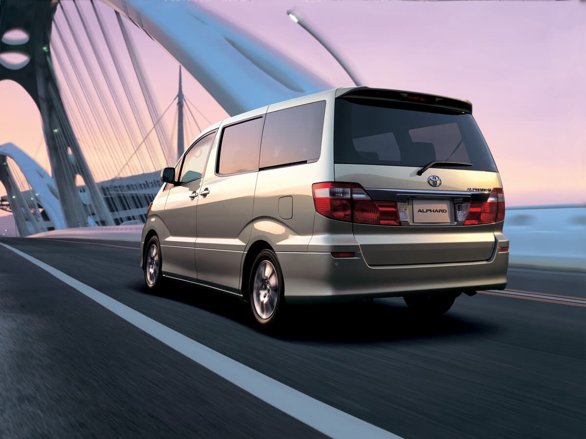 Toyota Alphard I — 3/4 arxadan
