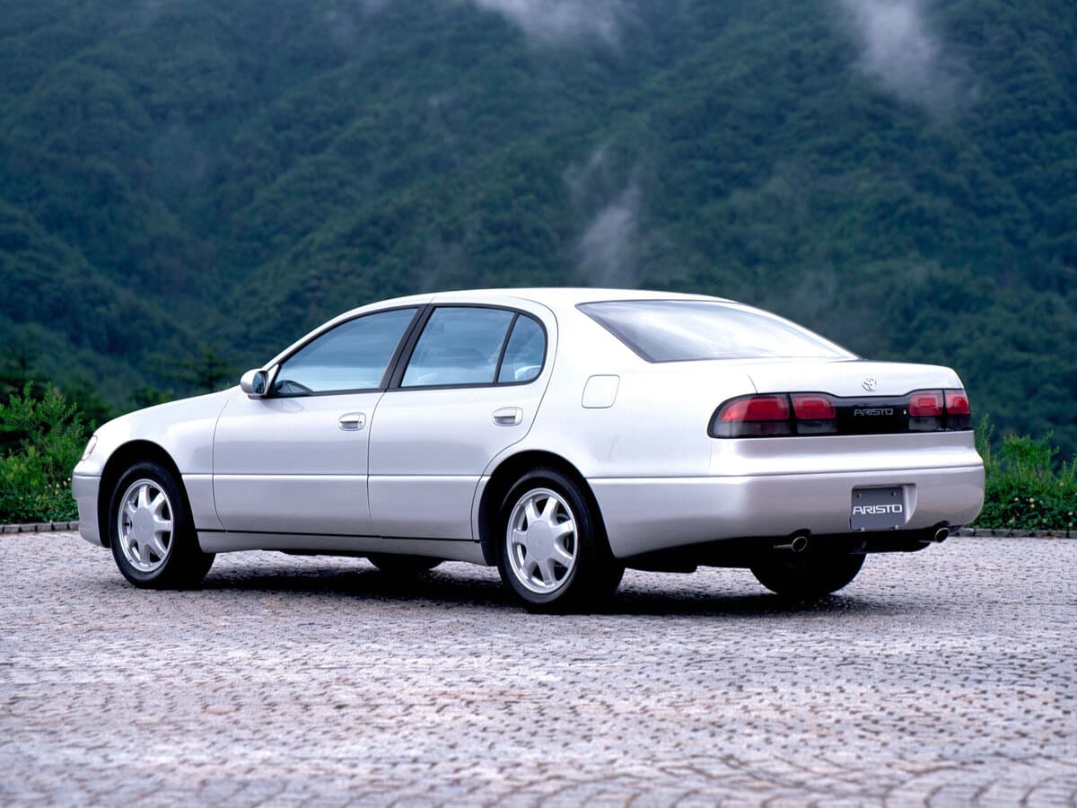 Toyota Aristo I — 3/4 arxadan