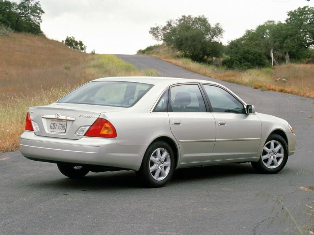 Toyota Avalon II — 3/4 arxadan