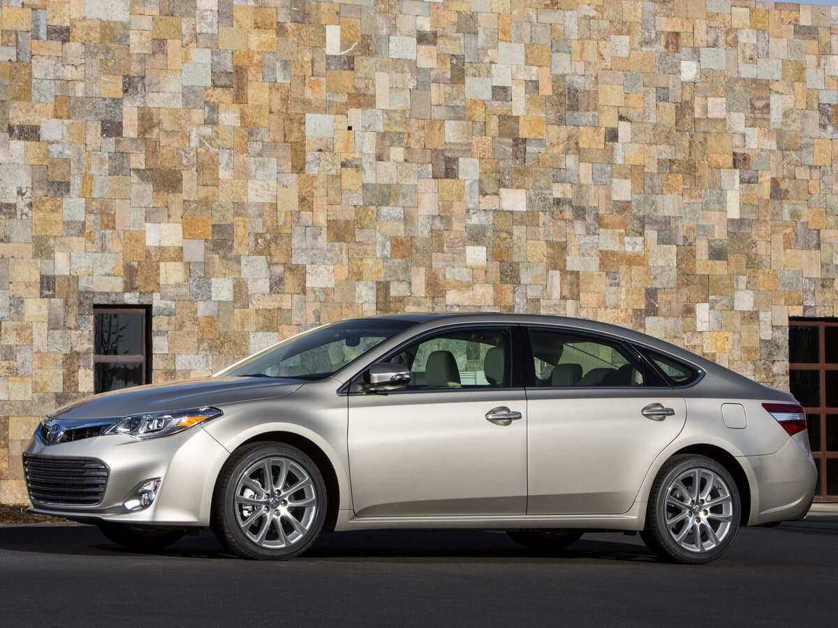 Toyota Avalon IV — Yandan