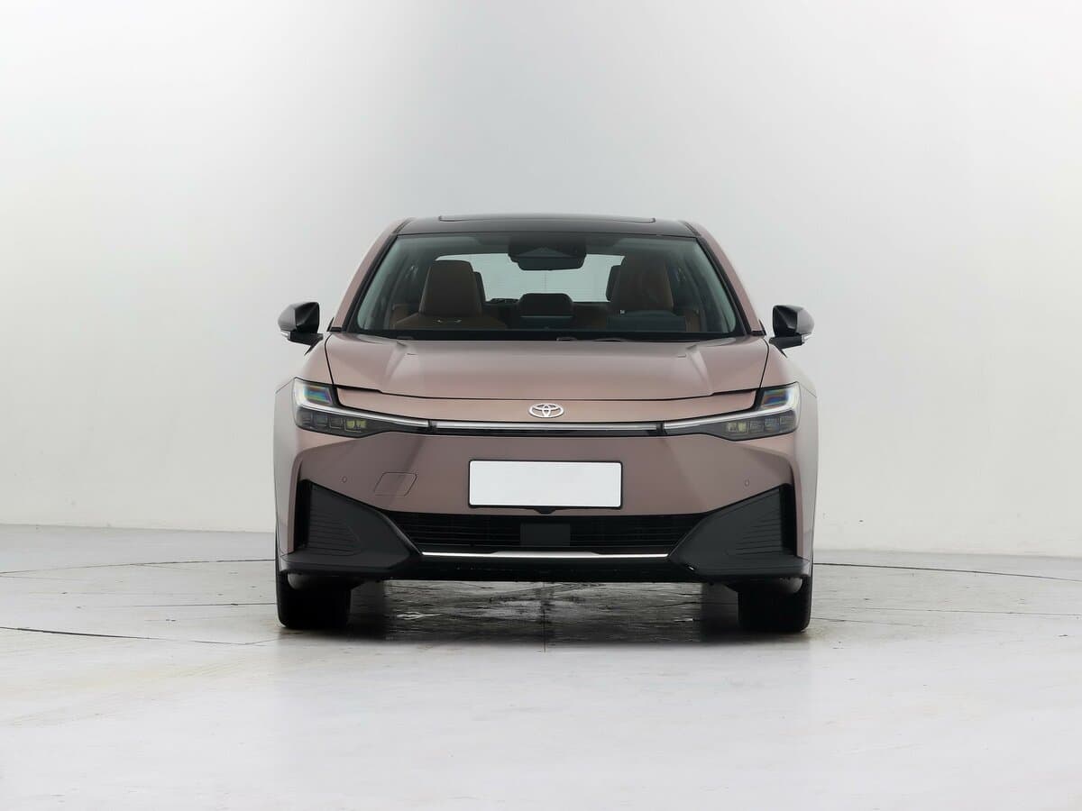 Toyota bZ3 2023 – indiyədək — Öndən