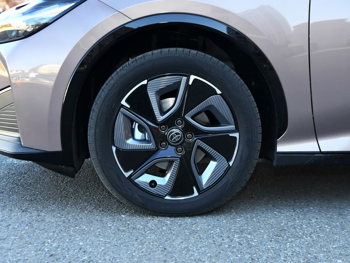 Toyota bZ3 2023 – indiyədək — Təkər