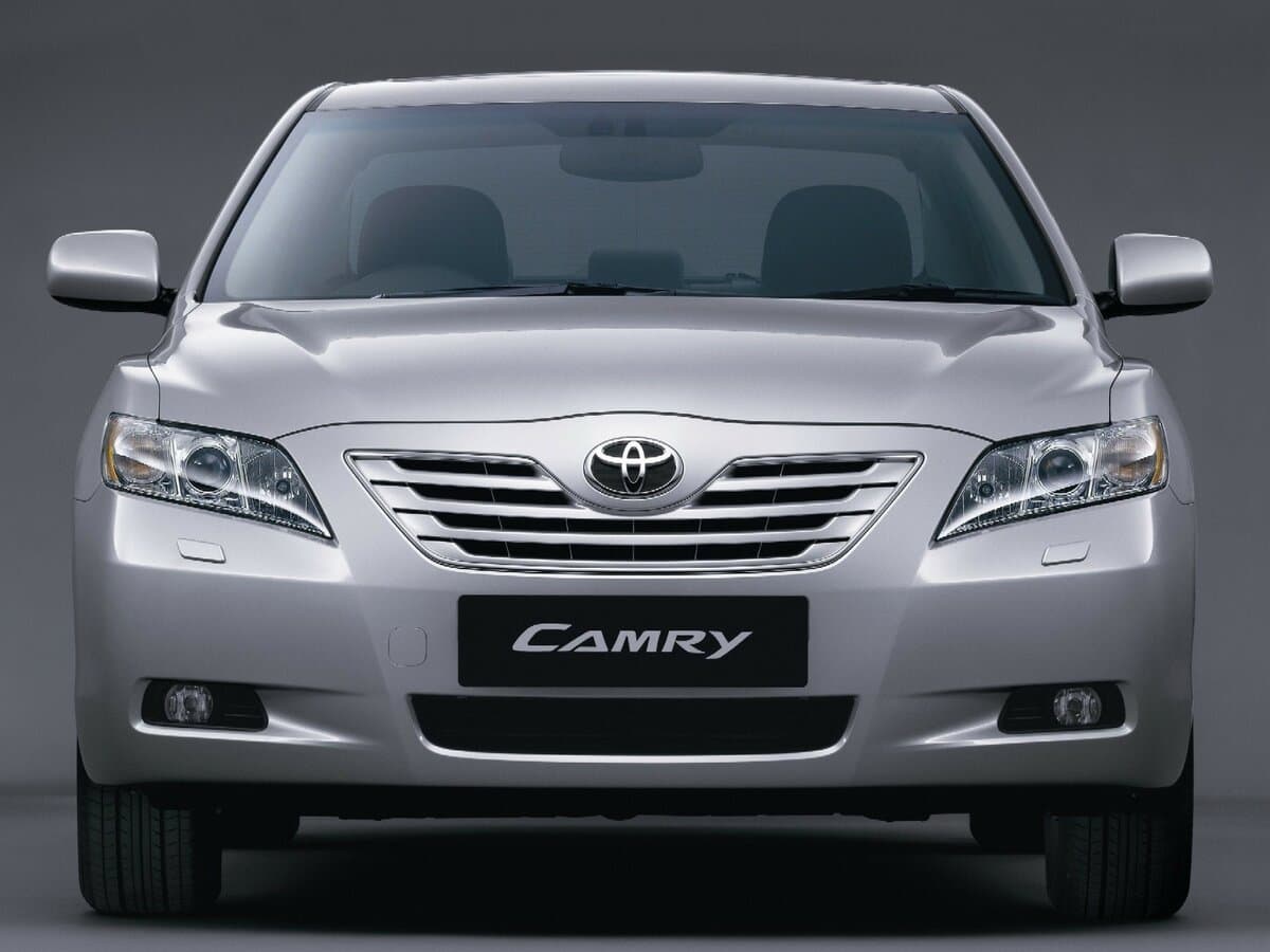 Toyota Camry VI (XV40) — Öndən