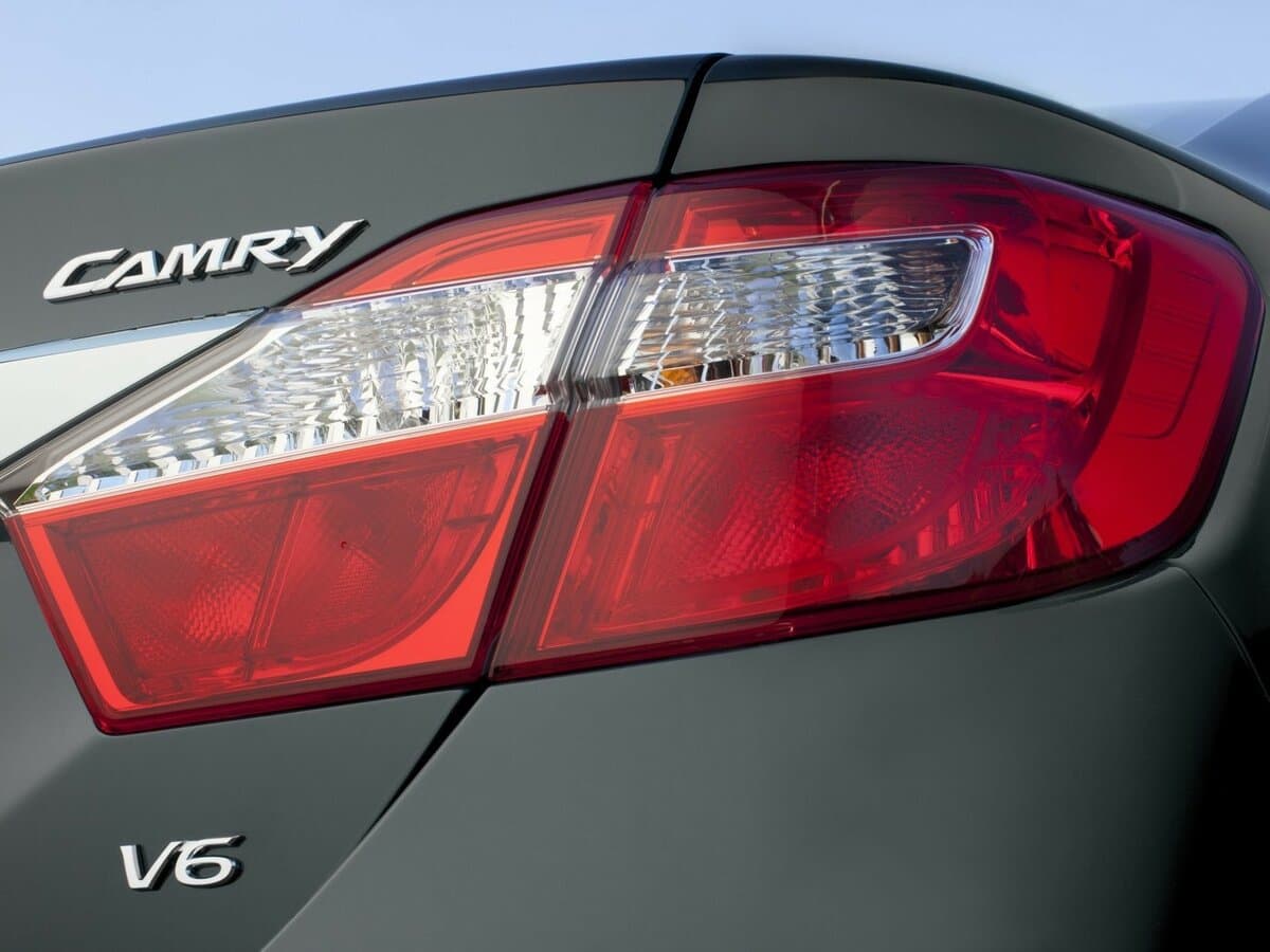 Toyota Camry VII (XV50) — Detal