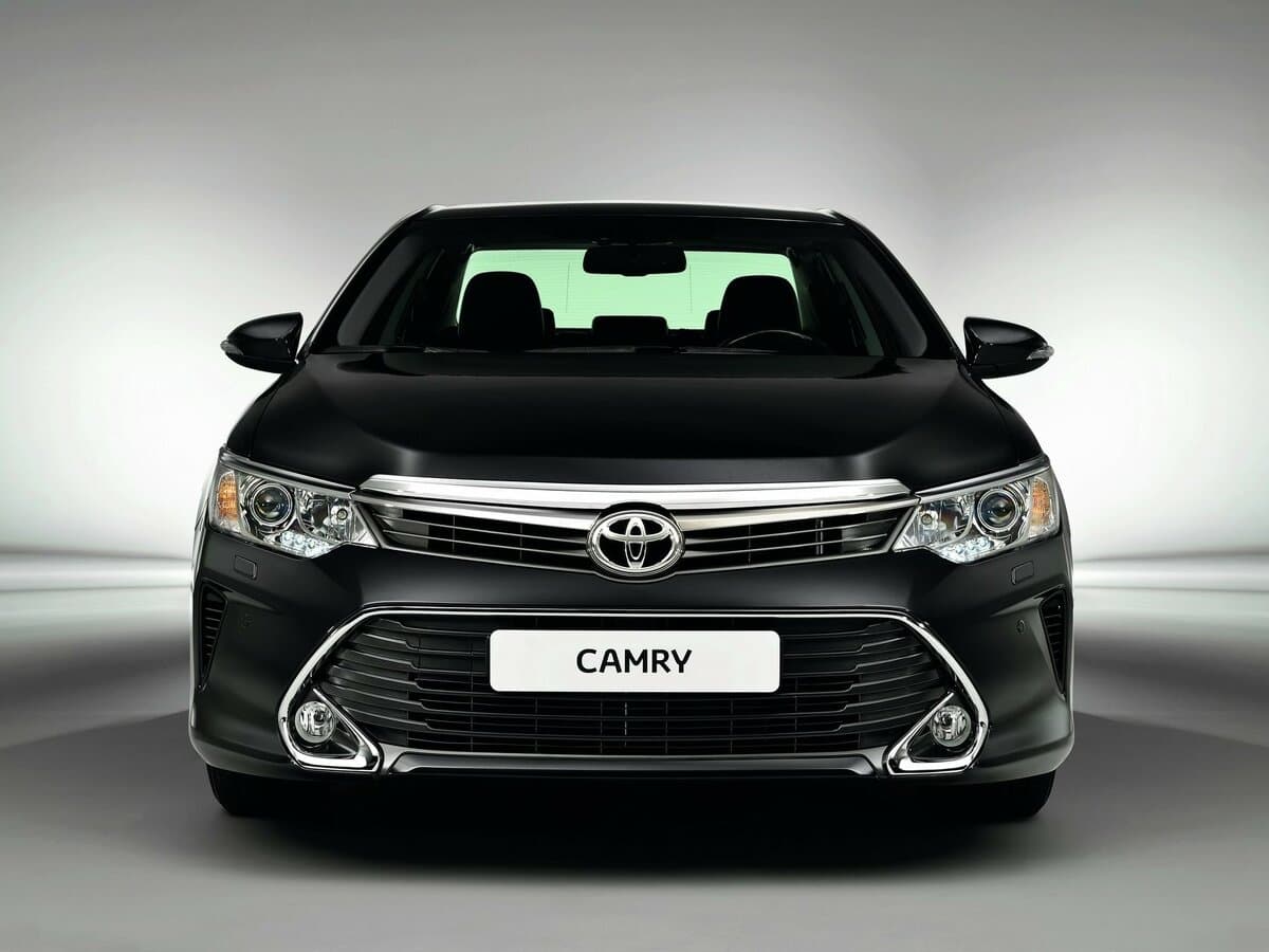 Toyota Camry VII (XV50) Restayling — Öndən