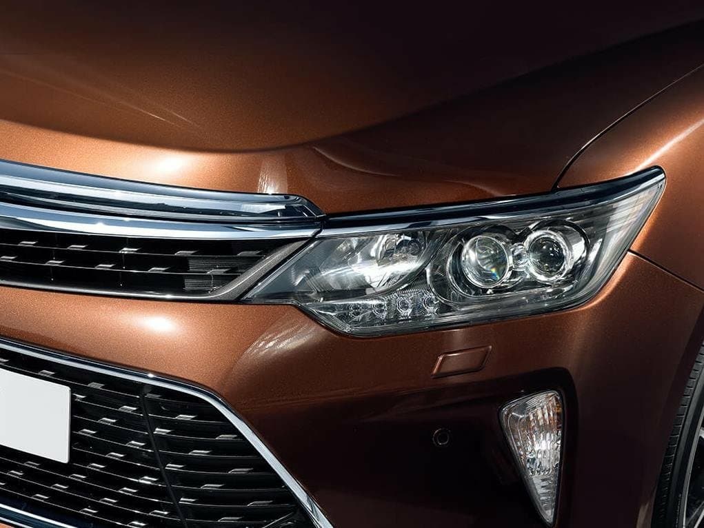 Toyota Camry VII (XV50) Restayling 2 — Fara