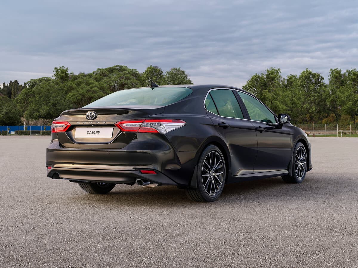 Toyota Camry VIII (XV70) Restayling — 3/4 arxadan