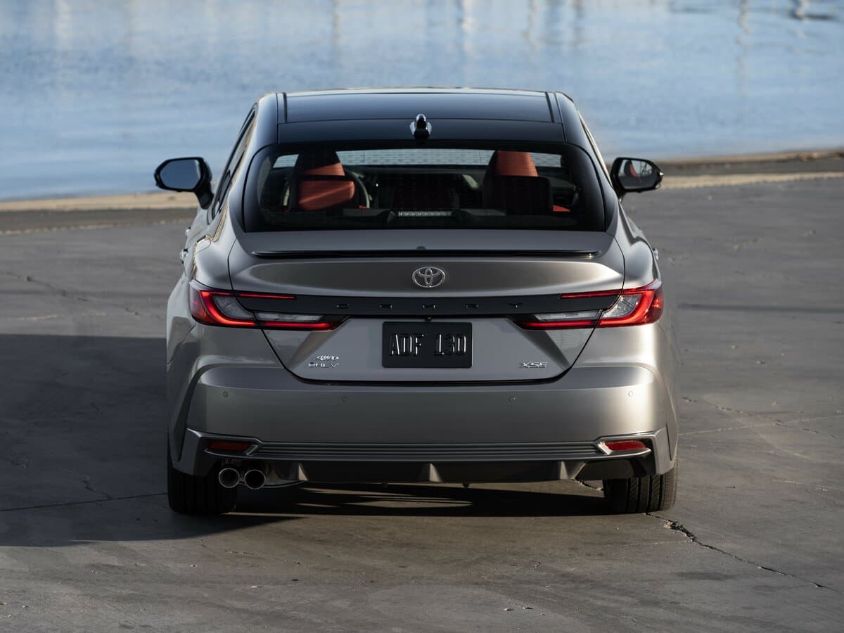 Toyota Camry IX (XV80) — Arxadan
