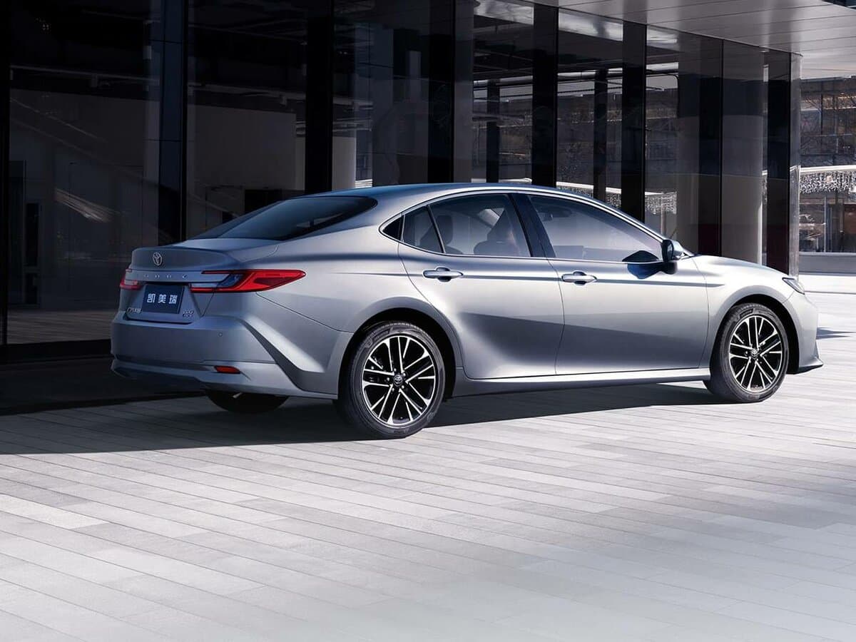 Toyota Camry IX (XV80) China Market Restayling — 3/4 arxadan