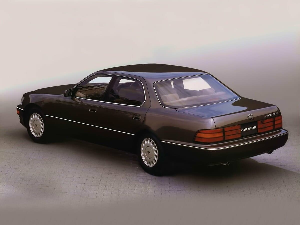 Toyota Celsior I (F10) — 3/4 arxadan