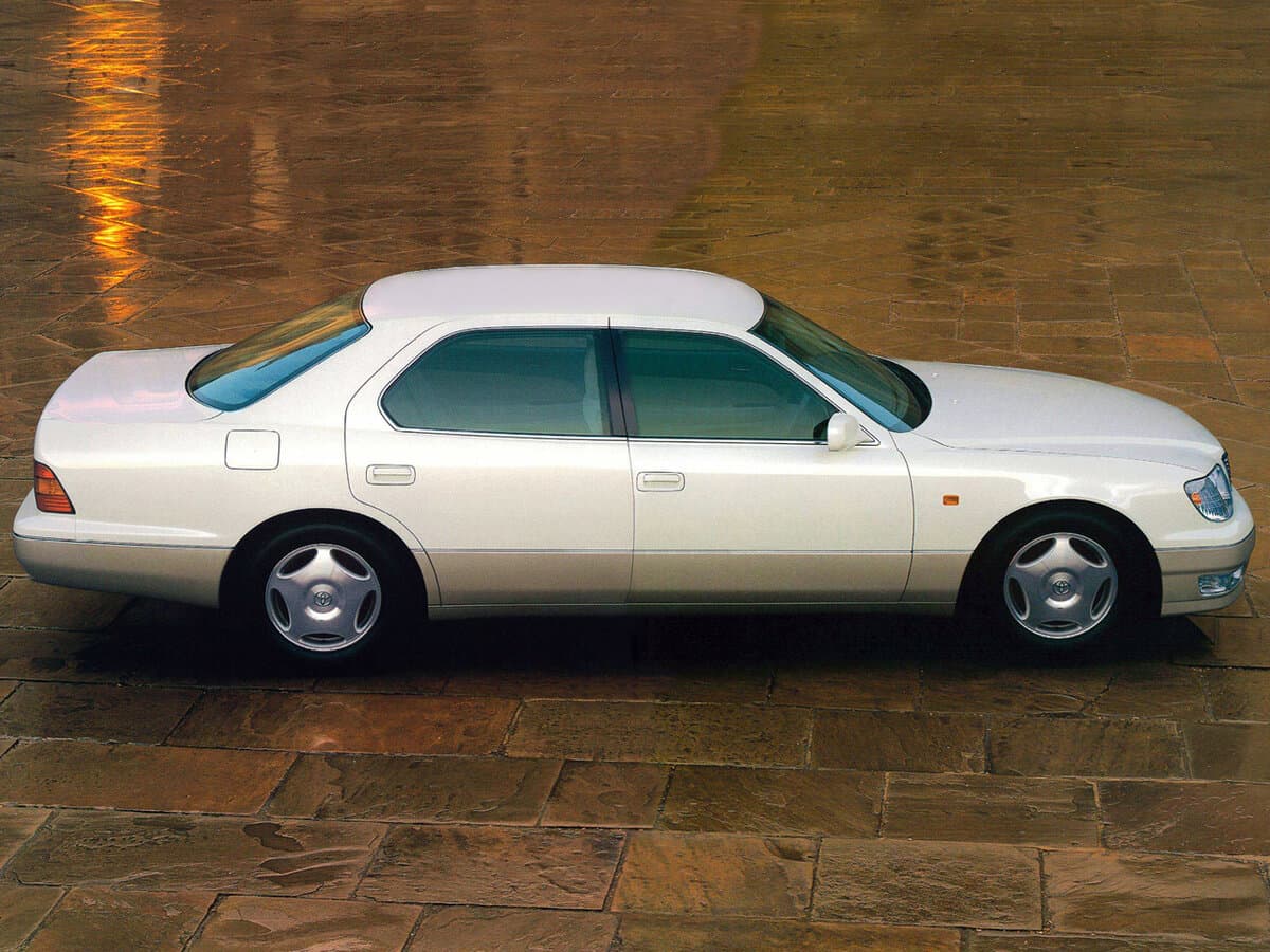 Toyota Celsior II (F20) Restayling — Yandan